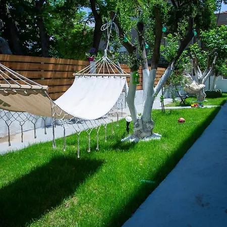 Apartman Stylish Studio 20 Meters From Sea.garden View! Nea Kallikrateia