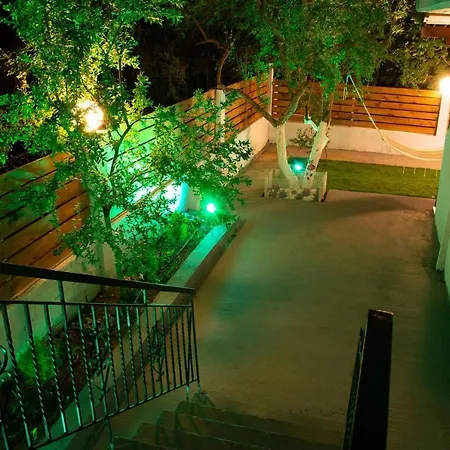 Apartman Stylish Studio 20 Meters From Sea.garden View! Nea Kallikrateia