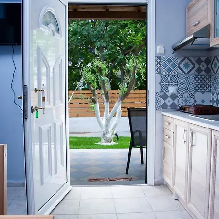 Stylish Studio 20 Meters From Sea.garden View! *